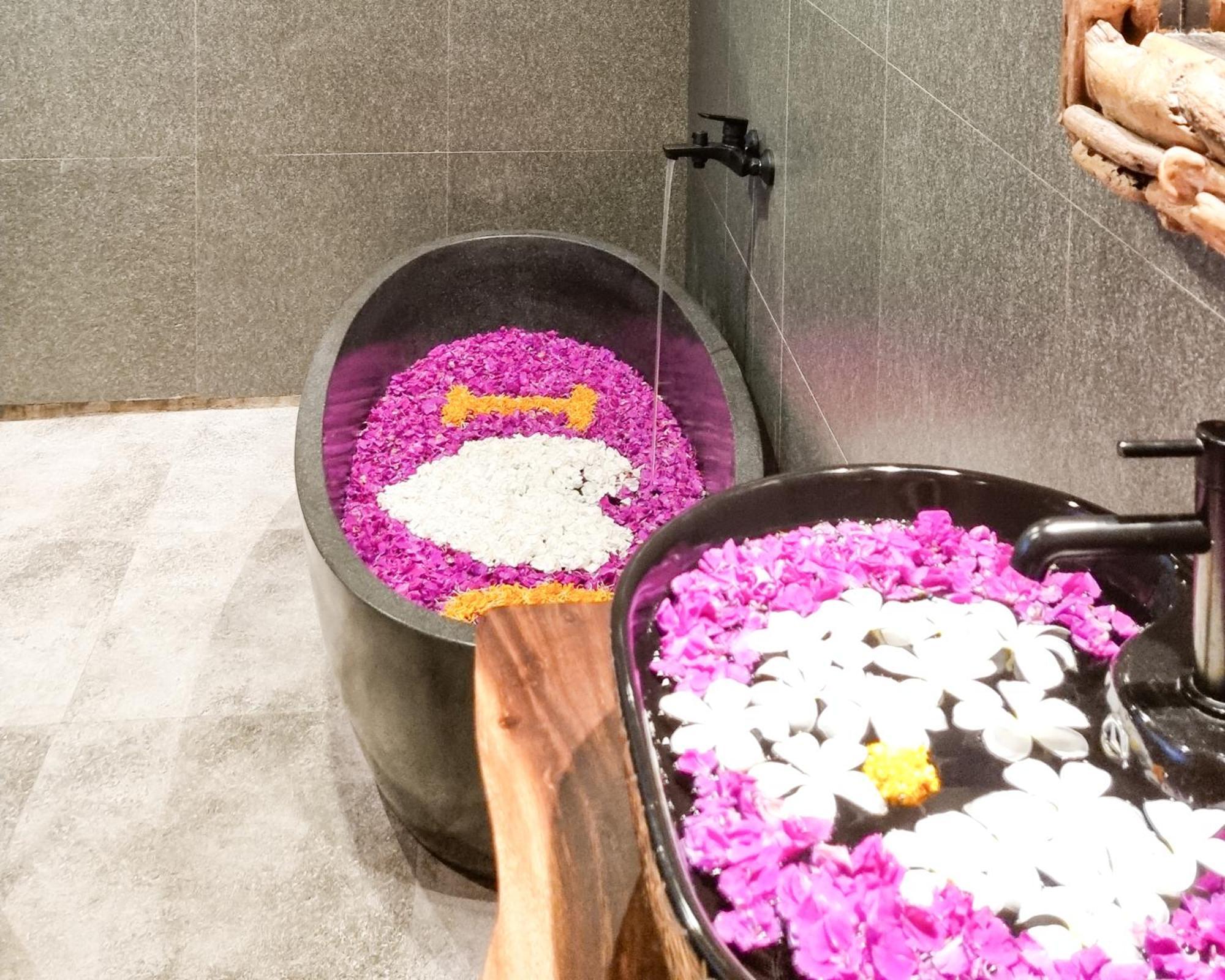 Avalon Ubud Castle & Spa المظهر الخارجي الصورة